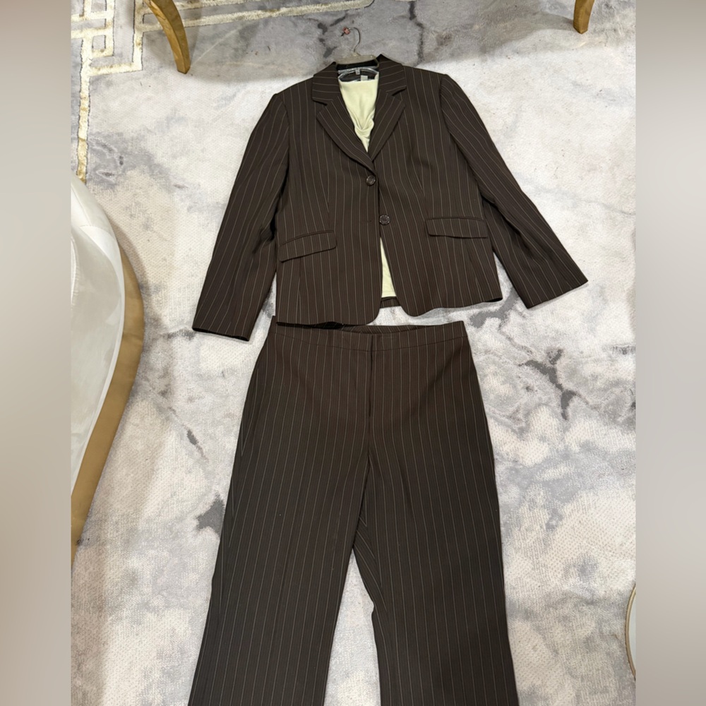 TAHARI women’s 3pc dress suit/pants size 14